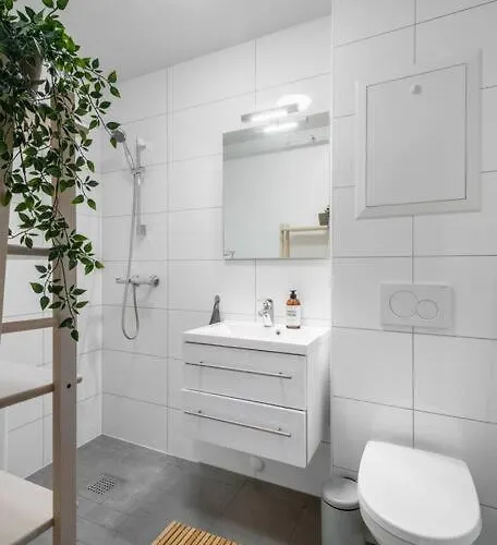 Διαμέρισμα Hidden Gem Near The Old Town Bridge, 40m² Apt. Τρόντχαϊμ